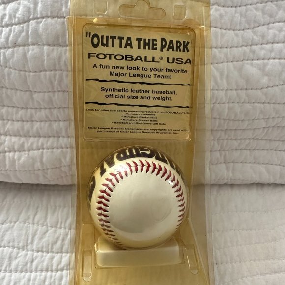 Devil Rays Inaugural Season 1998 Base Ball MLB in Casing NIB - Picture 2 of 10